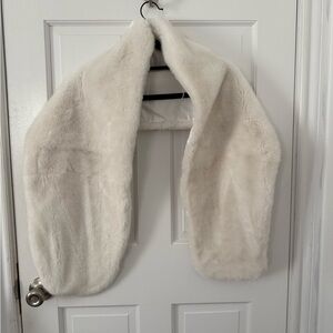 Adrianna Papell Women’s Faux Fur Wrap